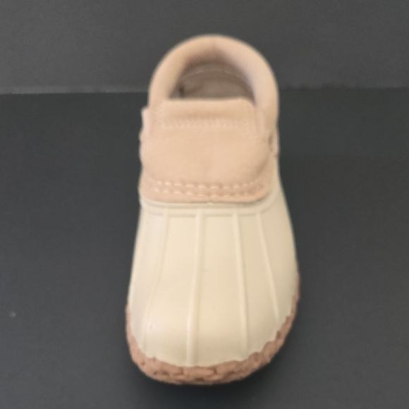 L.L. Bean Cream and Tan Moccasins - Picture 3 of 6